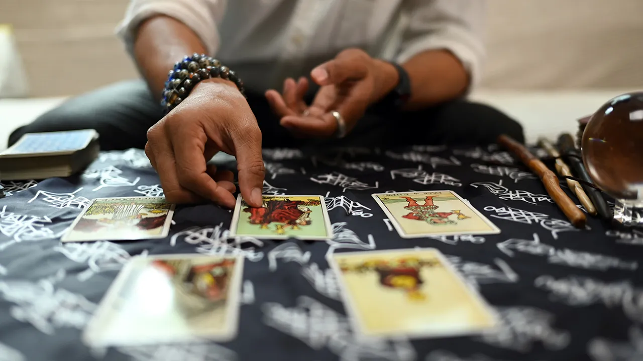 Discover Clarity: Personalized Tarot Consultations with Proegian